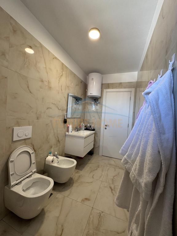 Shitet , Apartament 2+1+2 , Kinostudio