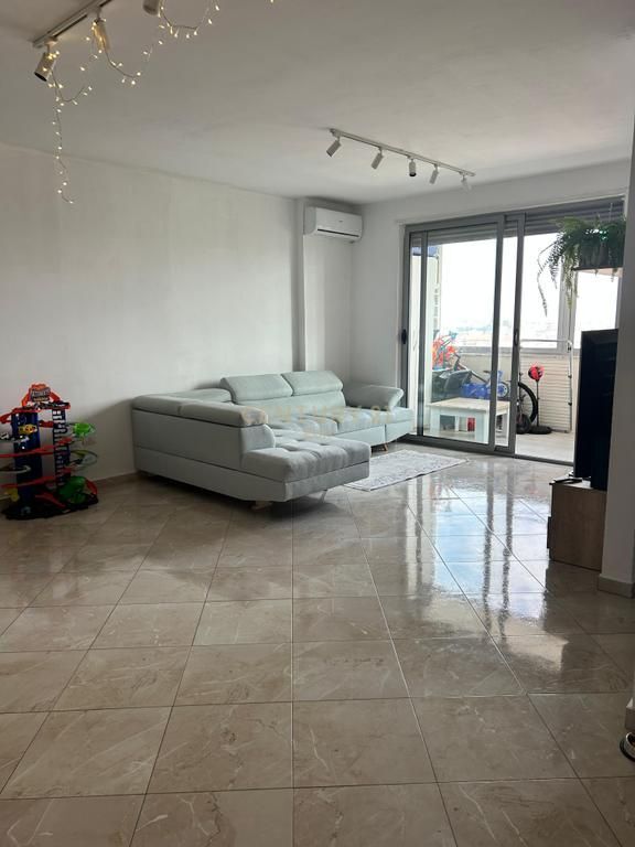 FOR SALE APARTMENT 2+1+2 AT ISH URT IN DURRES