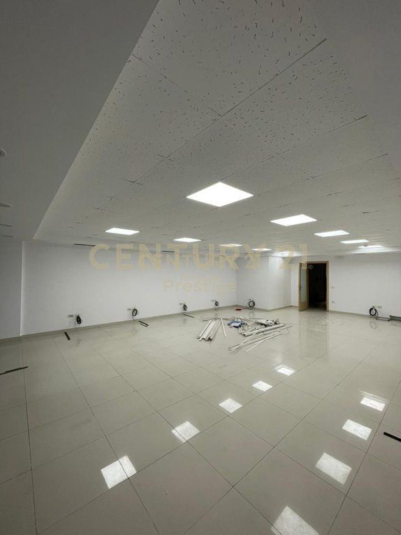 OFFICE SPACE FOR RENT, NEAR THE UNIVERSITY BOOKSTORE, TIRANA!