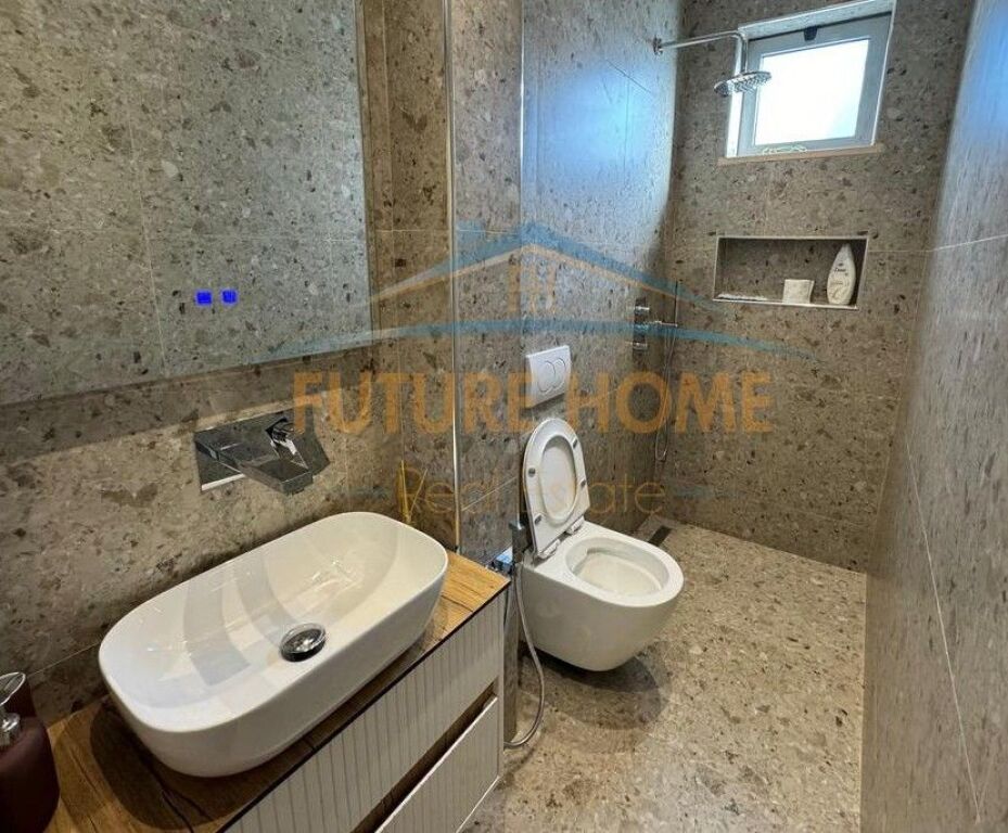 For sale, Studio Apartment, Willson Square, Tirana!!