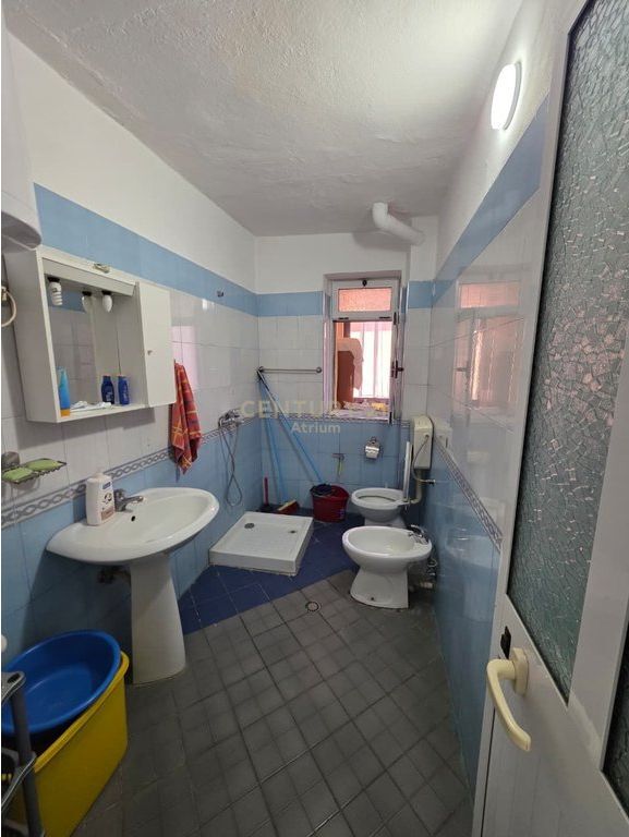 FOR RENT 2+1 APARTMENT NEAR THE SCHOOL "NIKET DARDANI"