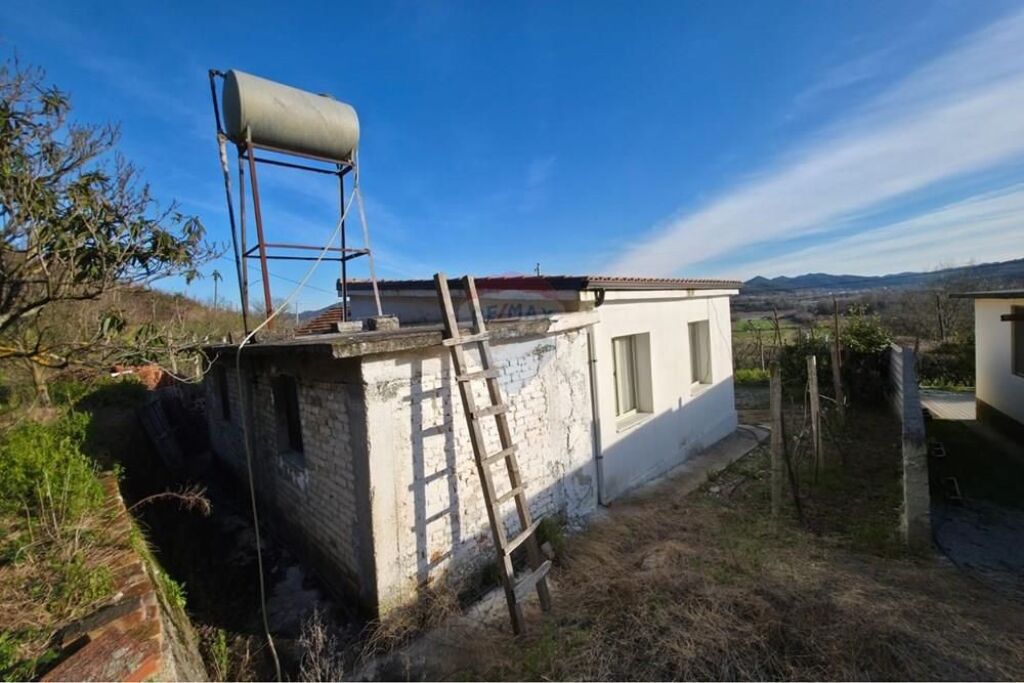 Private House for Sale in Ndroq