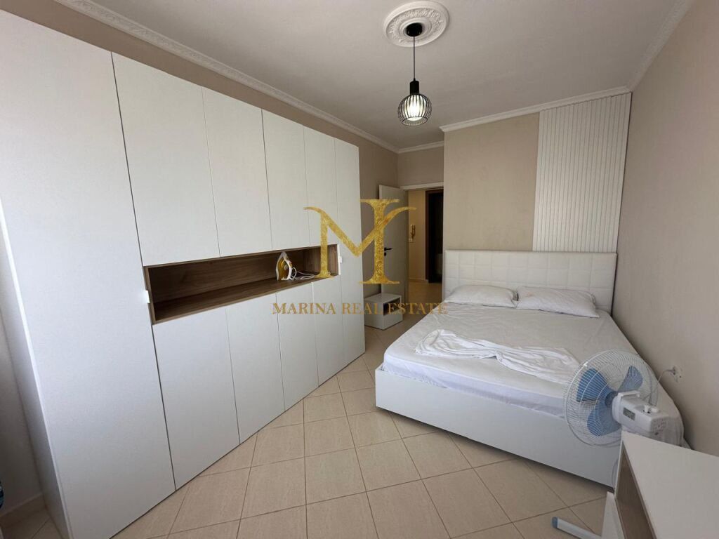APARTAMENT 2+1 ME QERA , PLAZH HEKURUDHA !
