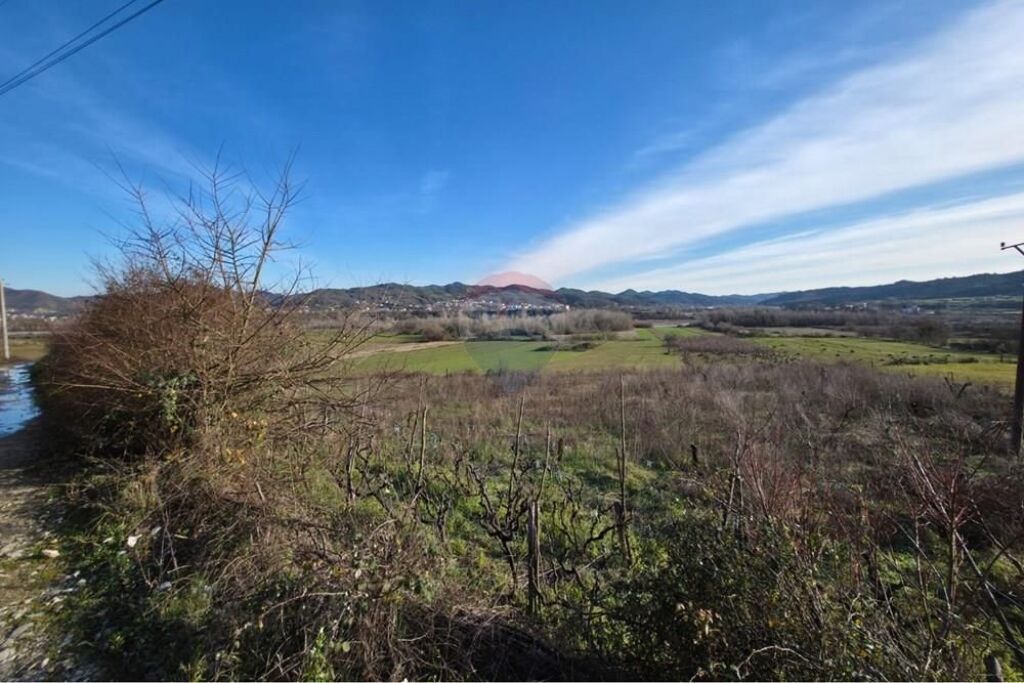 Private House for Sale in Ndroq