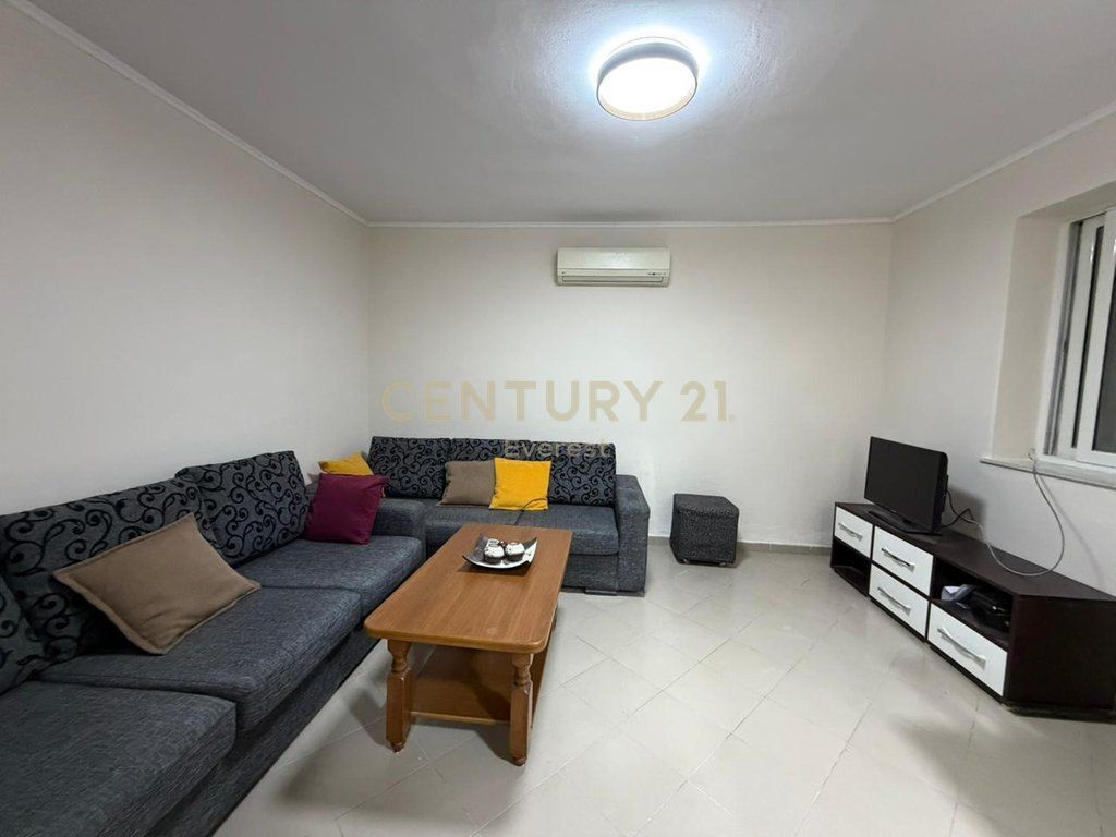 UNITED SCHOOL, WE SELL APARTMENT 1+1 !