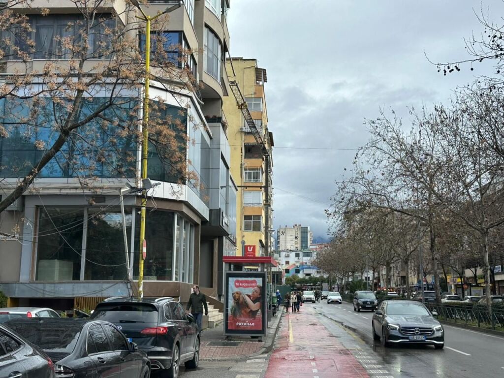 JEPET DYQAN ME QERA STADIUMI DINAMO
