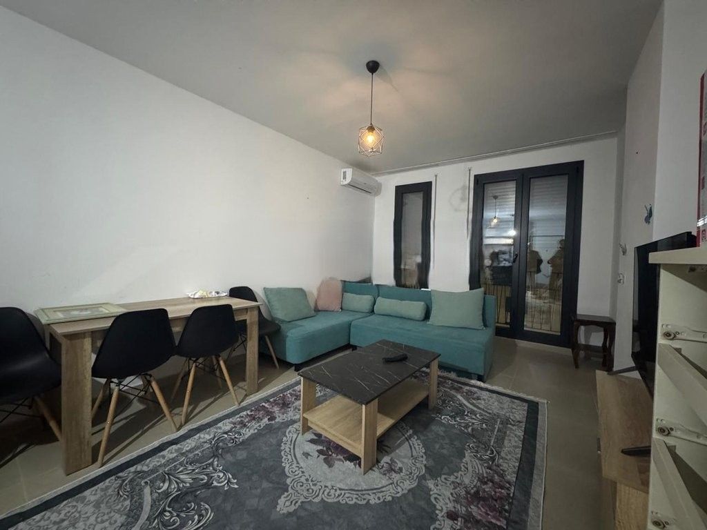 JEPET ME QIRA APARTAMENT 1+1 TE KOMPLEKSI ZIRKON 500 € /Muaj