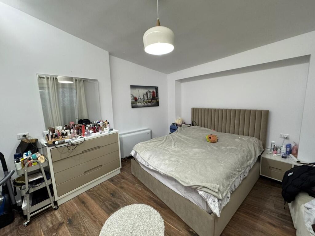 🏡 Shitet apartament 1+1 (papafingo) 📍 Liqeni i Thatë💶 Çmimi: 250.000 €