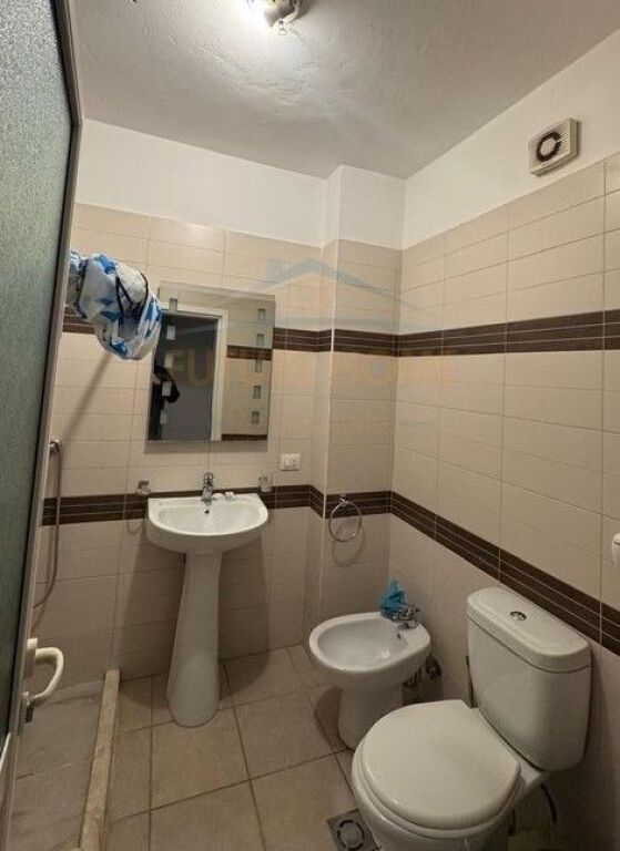 Shitet, Apartament 1+1, Kompleksi Kontakt, 21 Dhjetori , Tirane - Widok 5