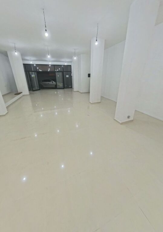 Business premises for rent