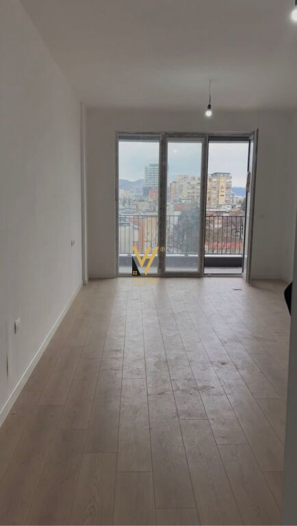 UFFICIO 70 M2 IN AFFITTO IN VIA ELBASAN 59.000 LEKE