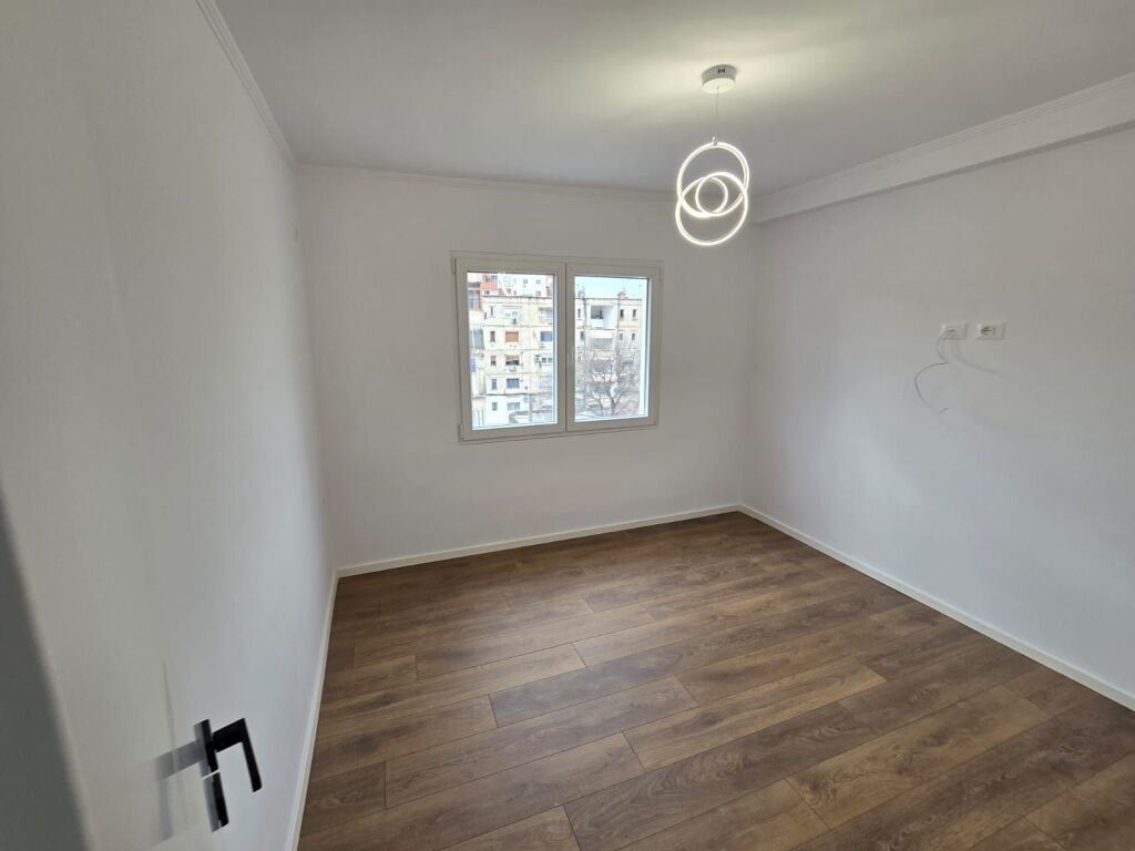 SHITET APARTAMENT 1+1 ALI DEMI 10.800.000 LEKE