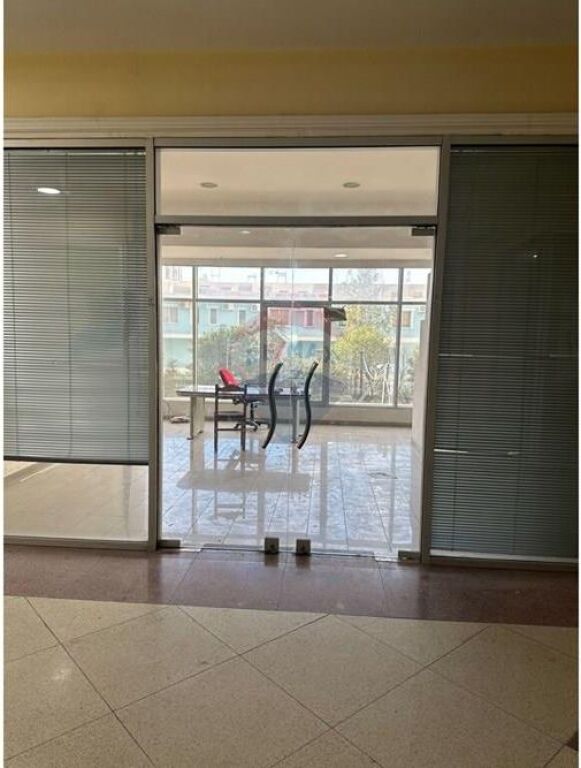 Shop for Sale - 📍 Near Conad, VLORE