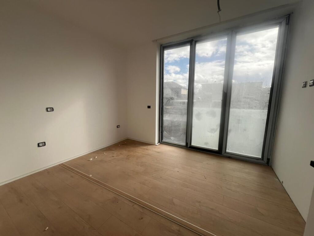 Premises for rent for Clinic, Golden Gate