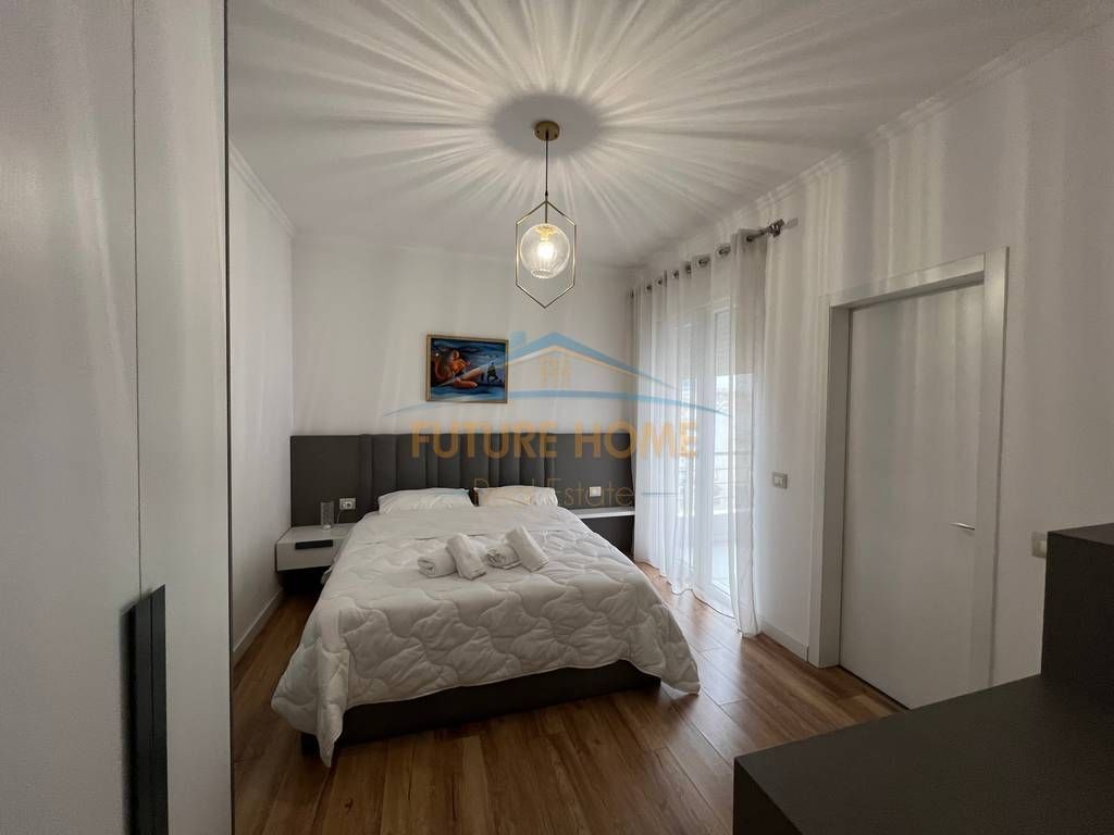 Affitto, Appartamento 2+1+2, Via Qemal Stafa, Tirana.