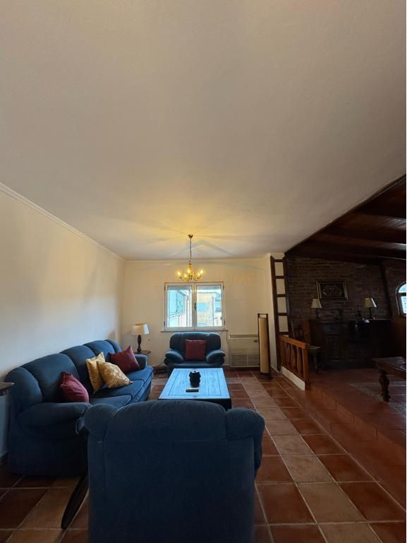 Qira, Penthouse 3+2+2 tek rruga Andon Zako Cajupi, Stadiumi Dinamo, Tiranë.