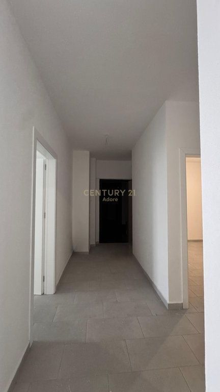 Apartment 3+1+2 + parking space included in the price for sale at Mine Peza! 360,000 € Total area 152m2
