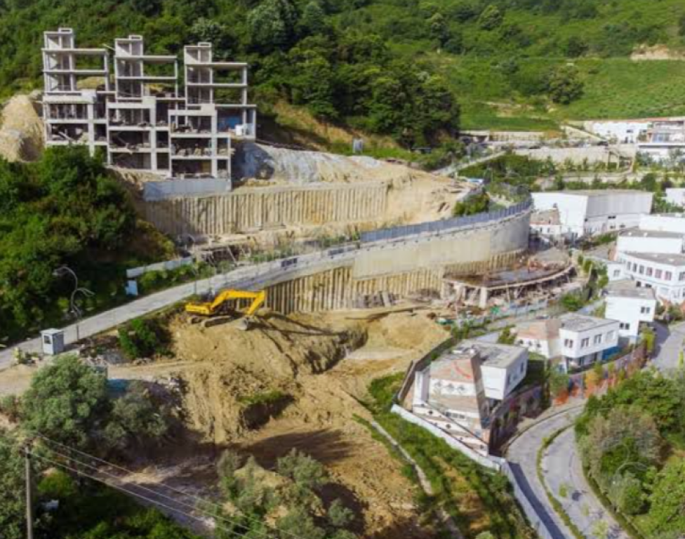 🏡 KODRA E DIELLIT 2  Vendesi Appartamento 3+1+2  