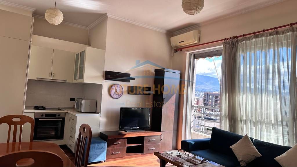 Affitto, Appartamento 1+1, Nuovo Mercato, Tirana.