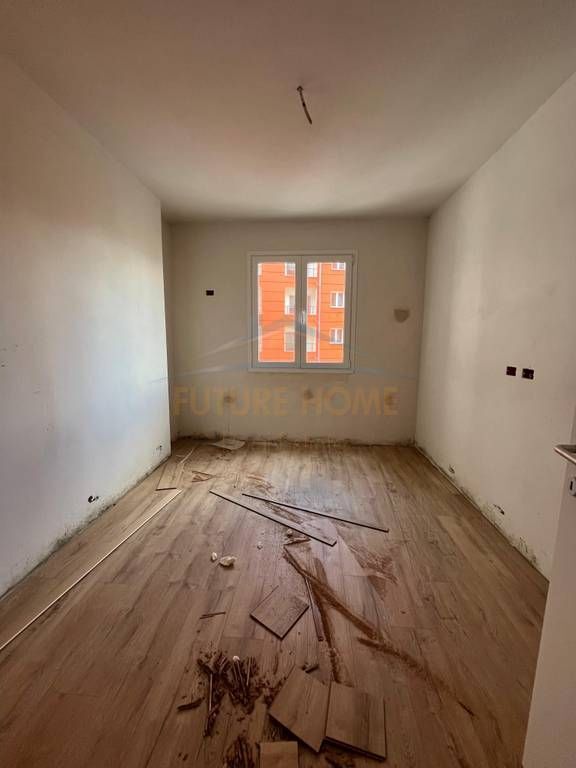 In vendita, Appartamento 1+1, Yzberisht, Tirana