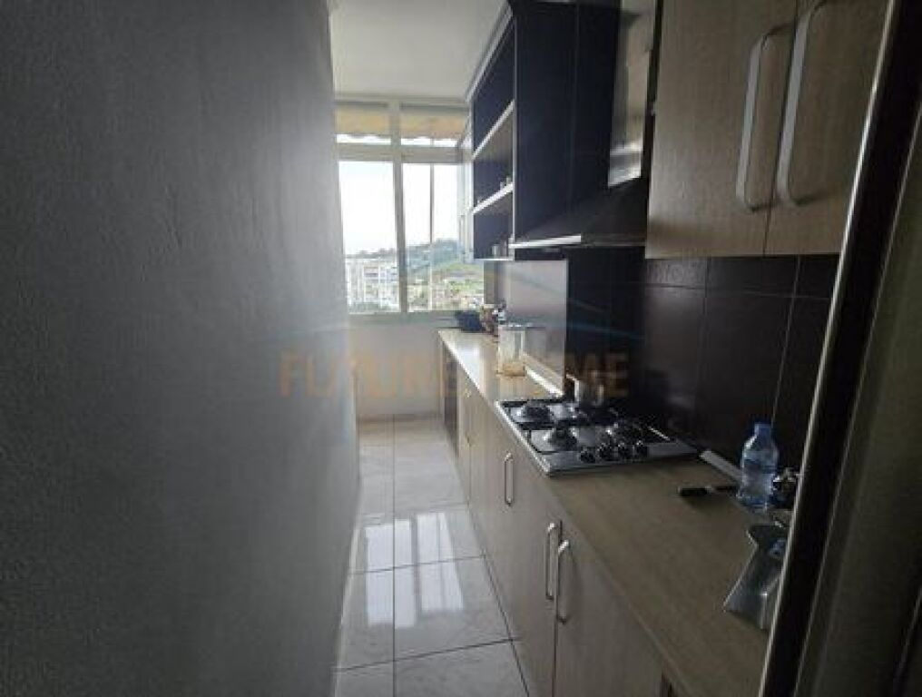 Shitet Apartament 2+1, Unaza e Re