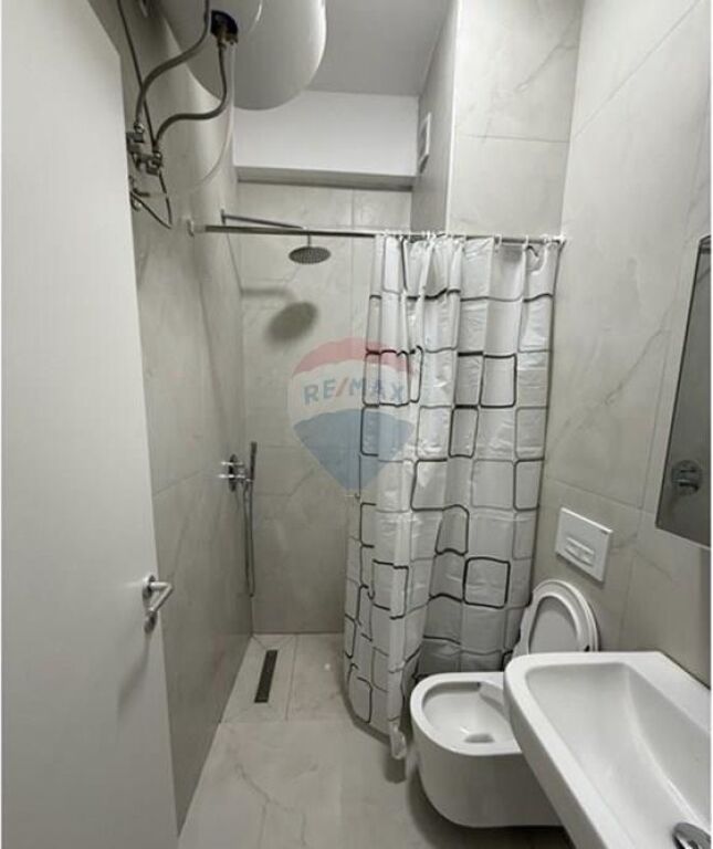 Appartamento - In Affitto - Via Ali Demi, Tirana 50.000 ALL