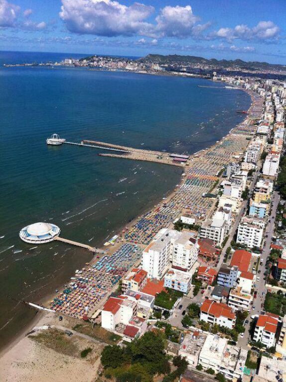 BAR-RESTAURANT FOR SALE, NEAR ILIRIA TRACK, DURRES!