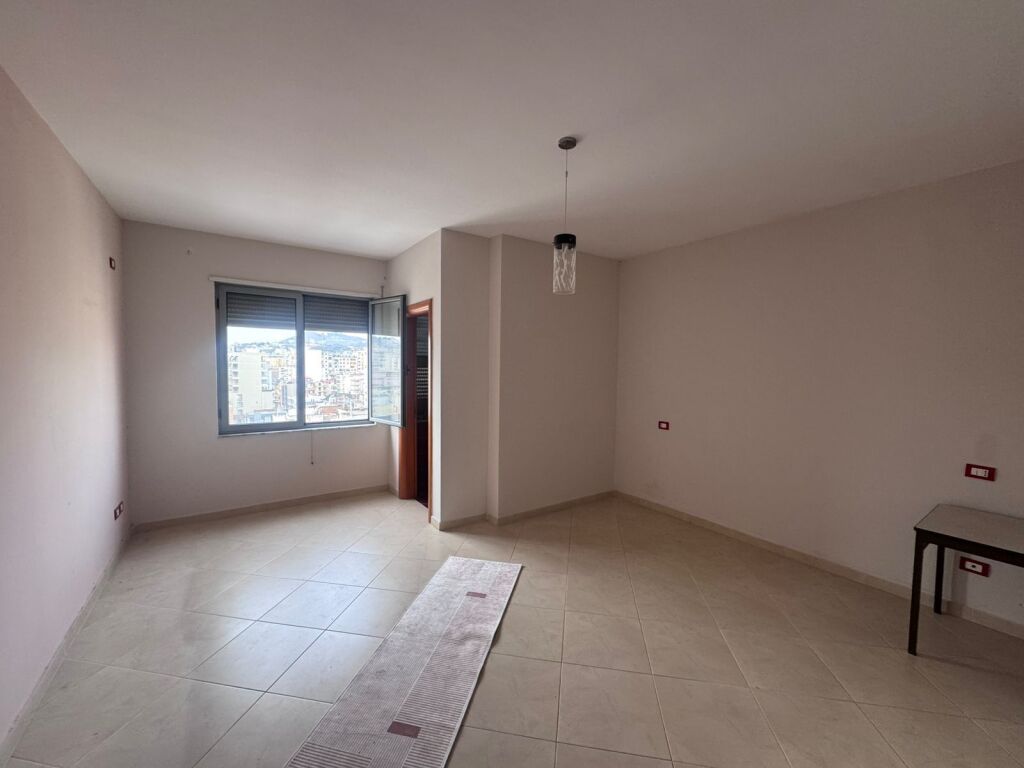 🏠 Apartment 2+1+2 for sale in Durres