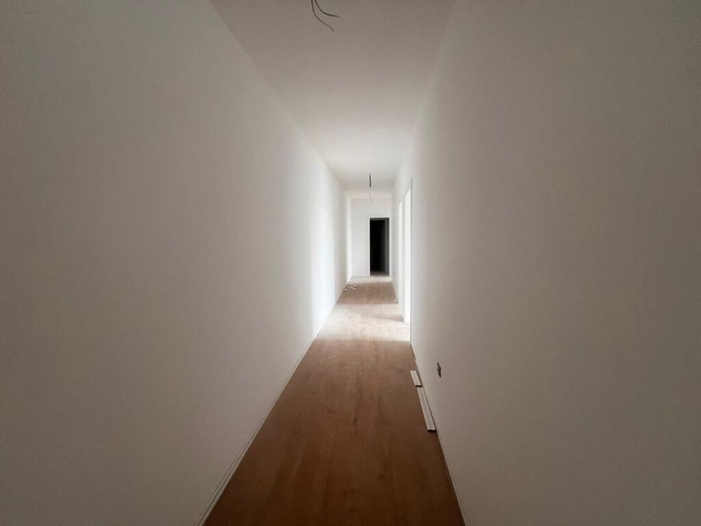 Premises for rent for Clinic, Golden Gate