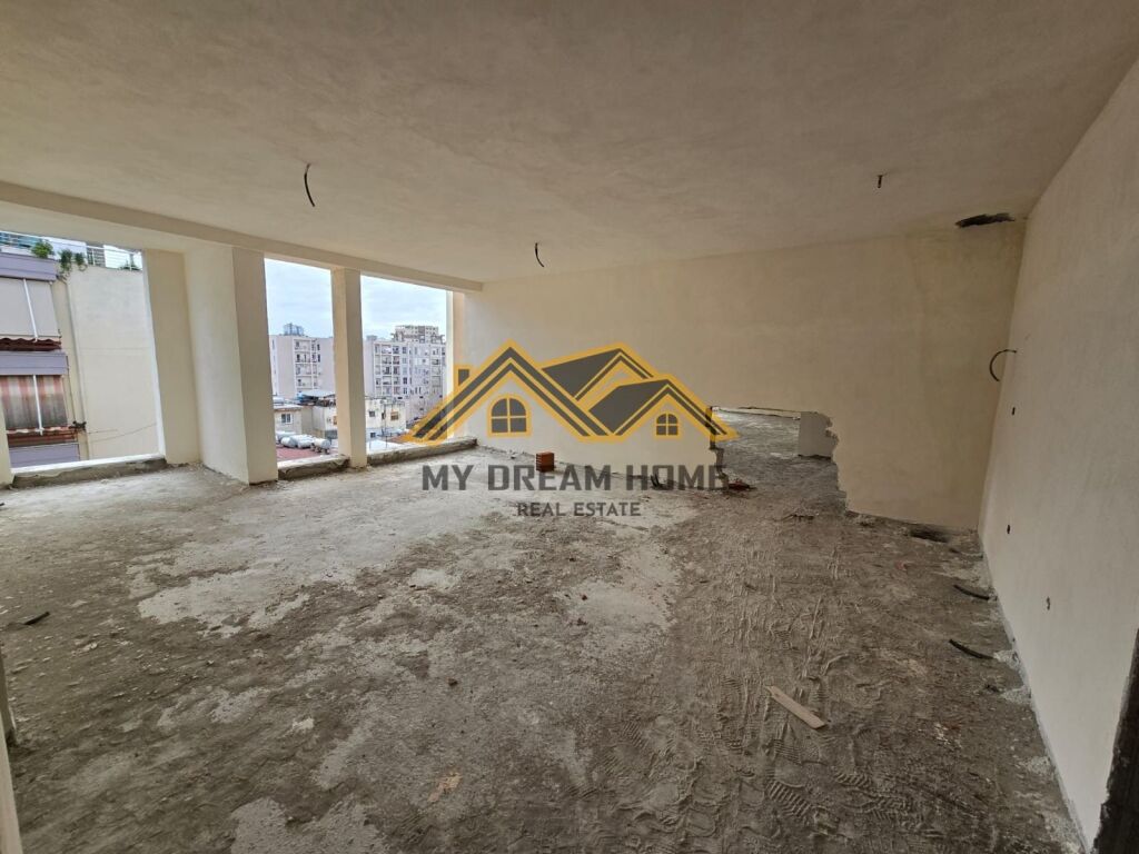 FOR SALE APARTMENT 2+1+2 IN THE CENTER OF DURRES!