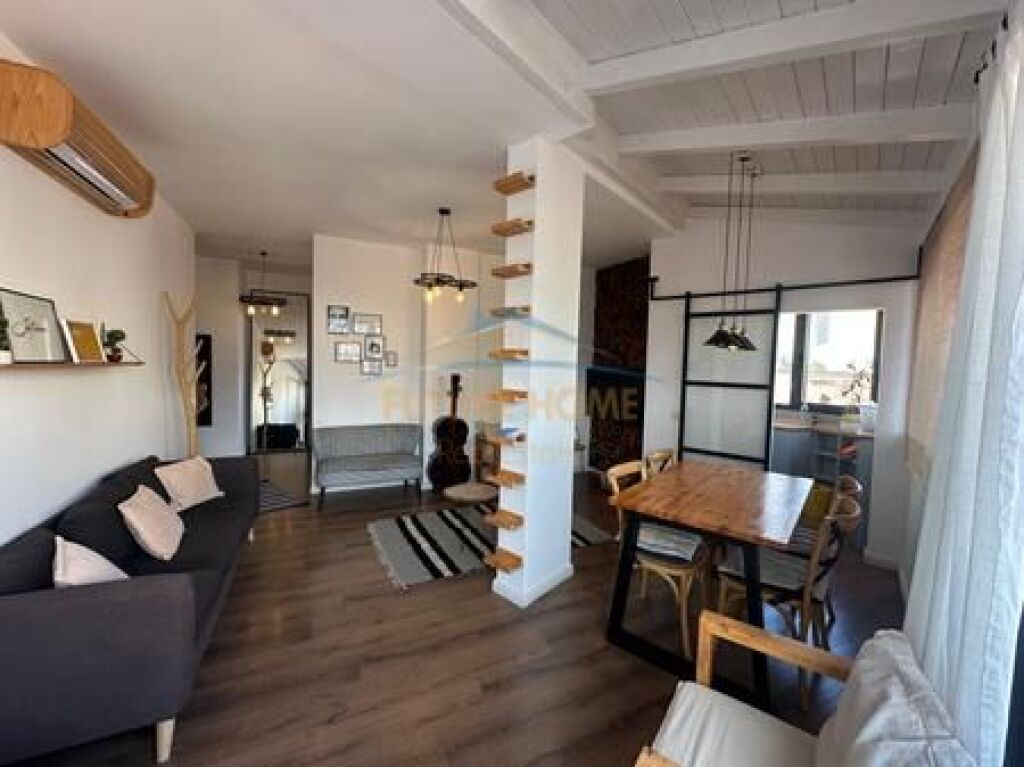 For sale, 2+1 Apartment, Elbasan Street, Tirana.