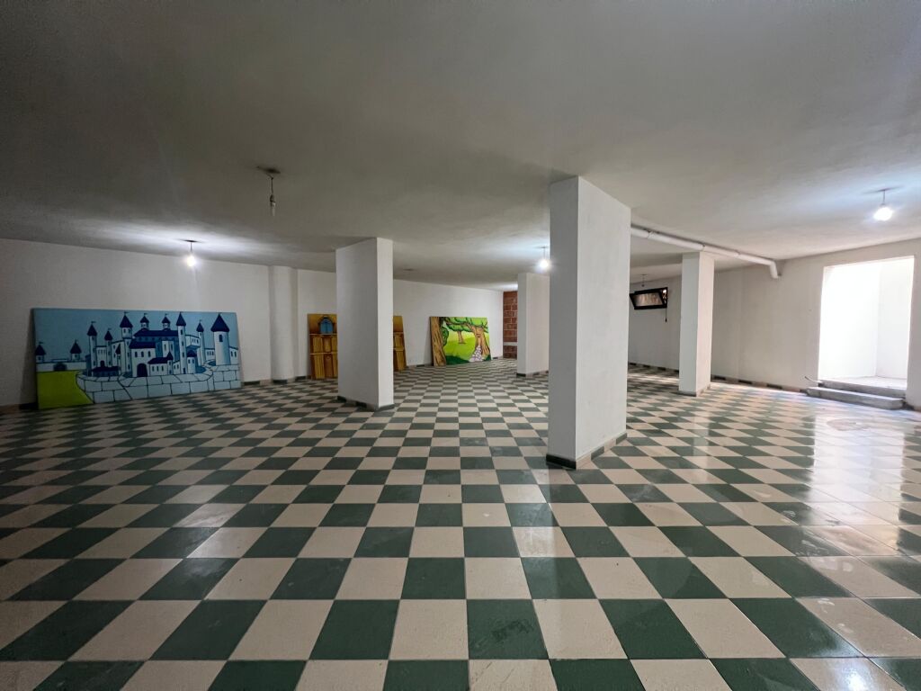 Magazzini in affitto