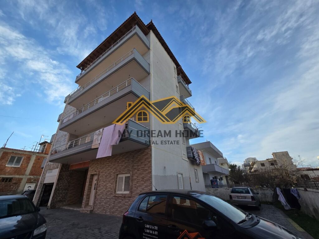 VENDESI PALAZZO DI 5 PIANI A DURRËS!