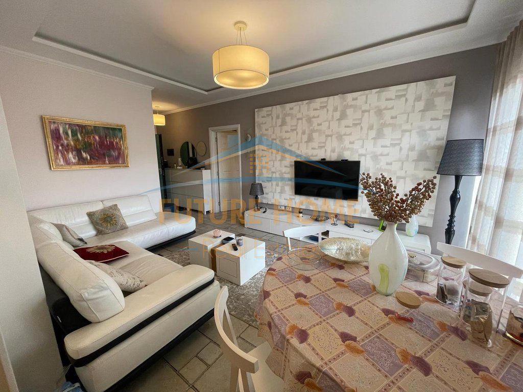 In vendita, Appartamento 1+1, Residenza "Kodra e Diellit 1", Tirana.