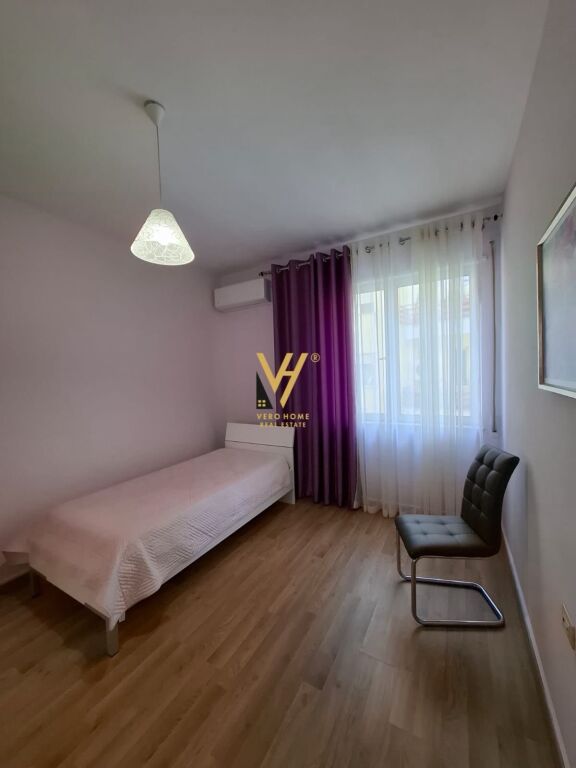 JEPET APARTAMENT 2+1+2 BLK ME QIRA TE KOPSHTI ZOOLOGJIK 72.000 LEKE