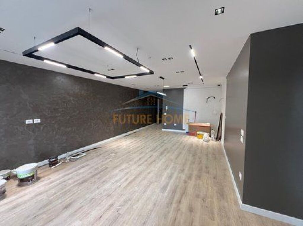 Shitet , Apartament 3+1+2 , Unaza e Re
