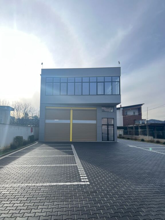Locale commerciale, Teg, Lunder (affitto)