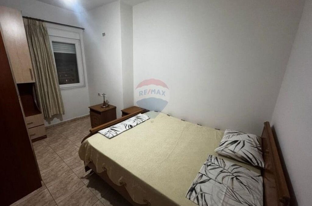 Apartament 2+1 me qira sipër Kristal Center