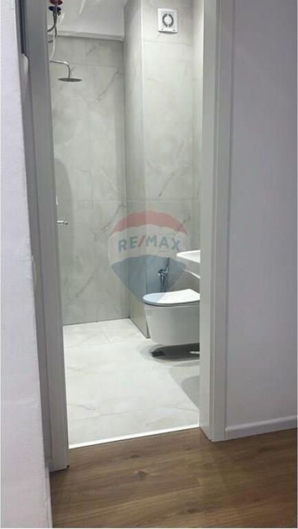 Apartment - For Rent - Mangalem Complex, Tirana 450 €