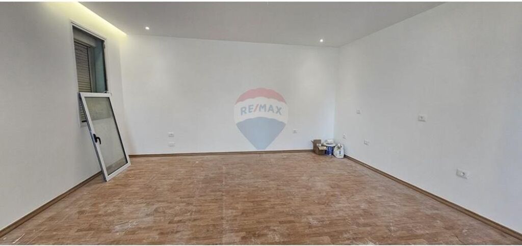 Appartamento in vendita (2+1) Via Elbasani