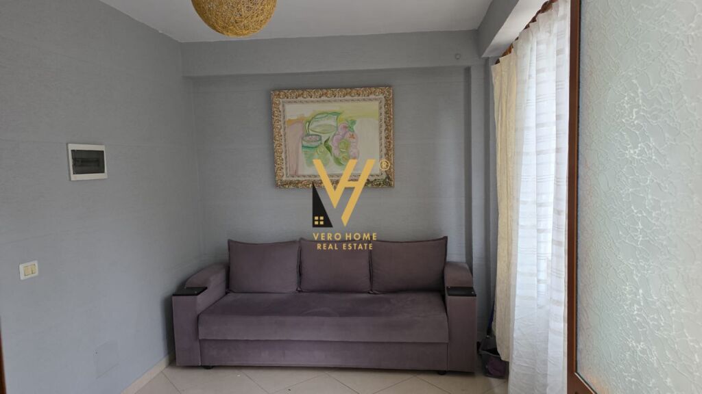 JEPET APARTAMENT 1+1 ME QERA TE XHAMLLIKU 45.000 LEKE