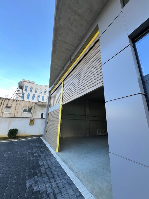 Locale commerciale, Teg, Lunder (affitto)