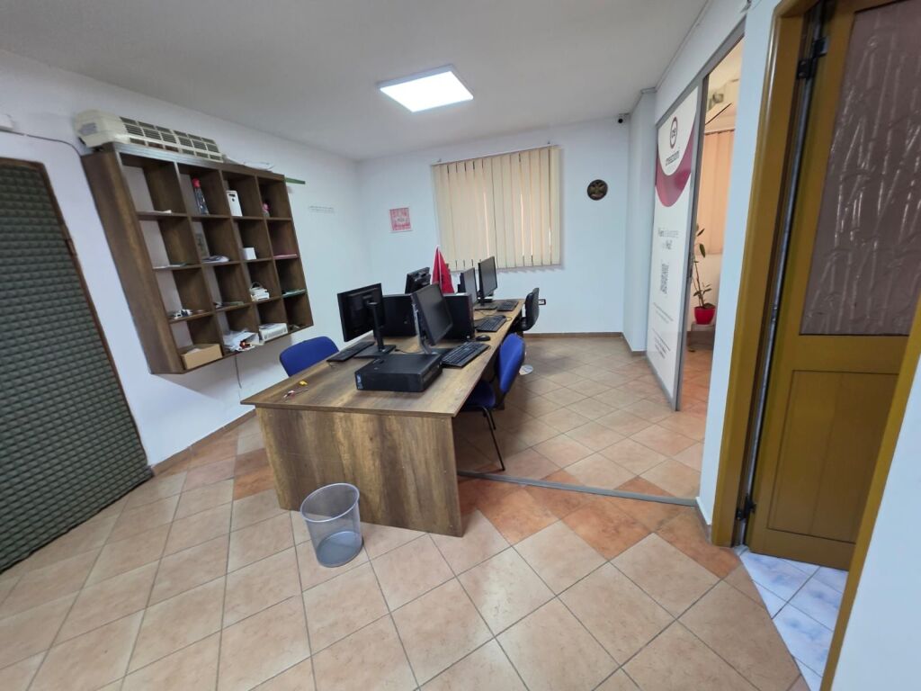 Ufficio in affitto vicino al Vecchio Parco, Via Ndre Mjeda