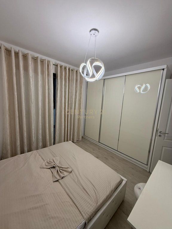 JAPIM ME QIRA APARTAMENT 1+1 NE ASTIR!