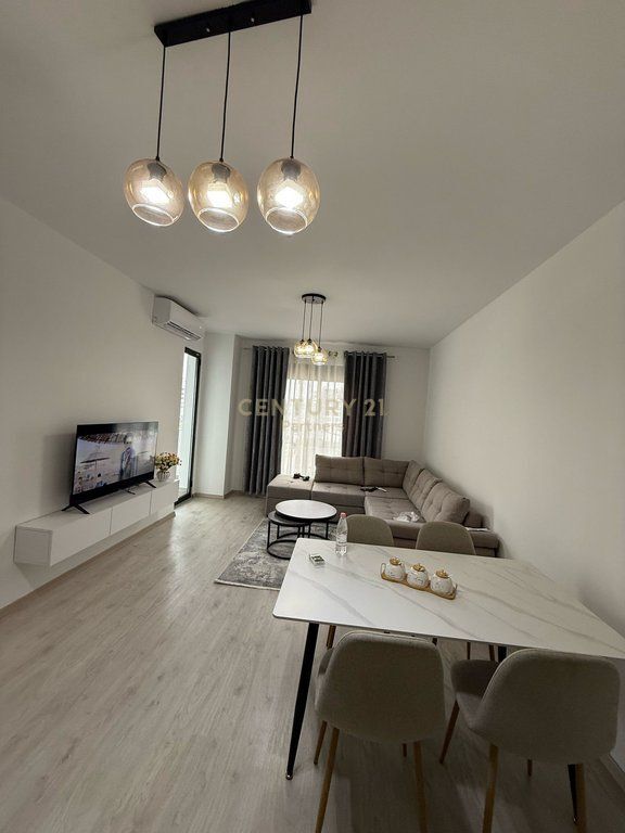 JAPIM ME QIRA APARTAMENT 1+1 NE ASTIR!