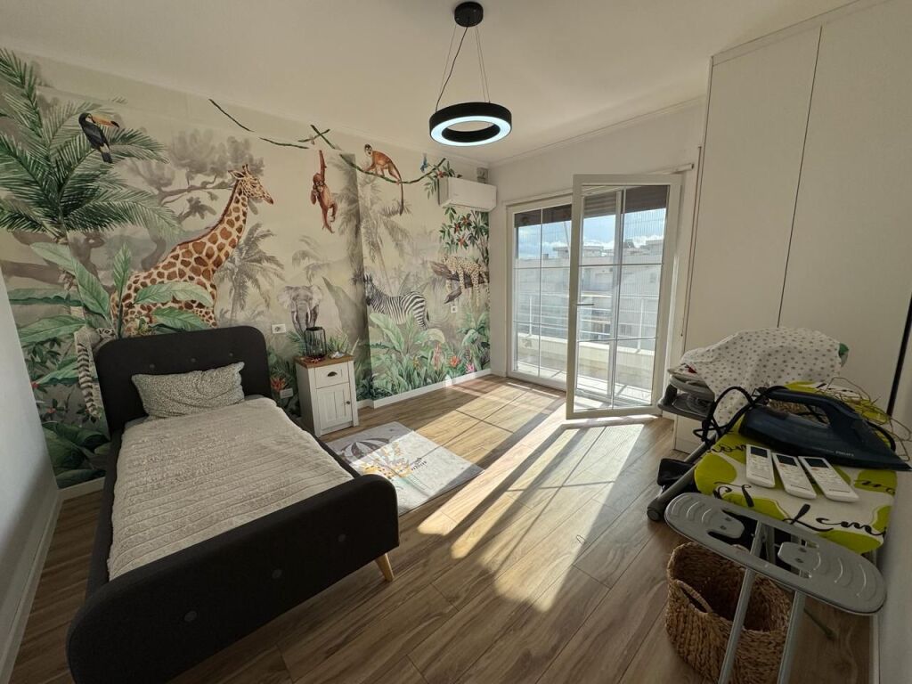 Jepet apartament me qera 2+1+2