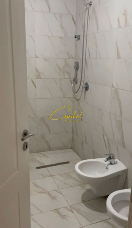 ZYRE ME QIRA 130 M2 5 MAJI 500 EURO