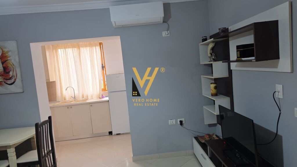 JEPET APARTAMENT 1+1 ME QERA TE XHAMLLIKU 45.000 LEKE