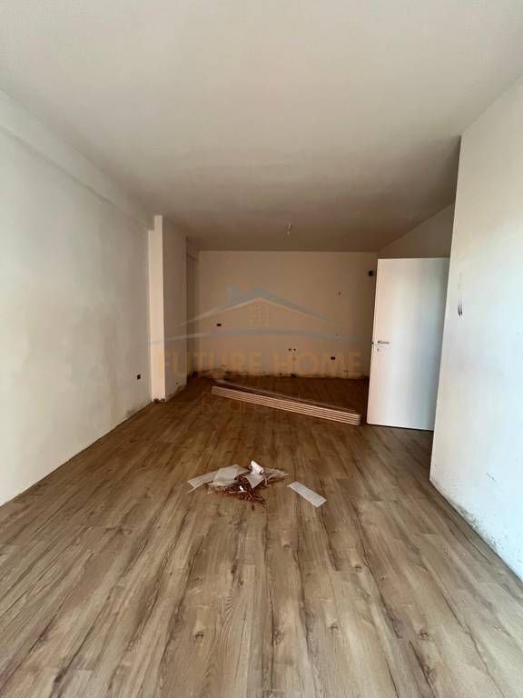 In vendita, Appartamento 1+1, Yzberisht, Tirana