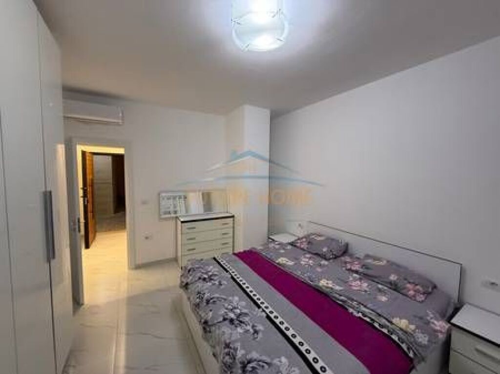 Qera, Apartament 1+1 , Zogu i Zi, Tirane.